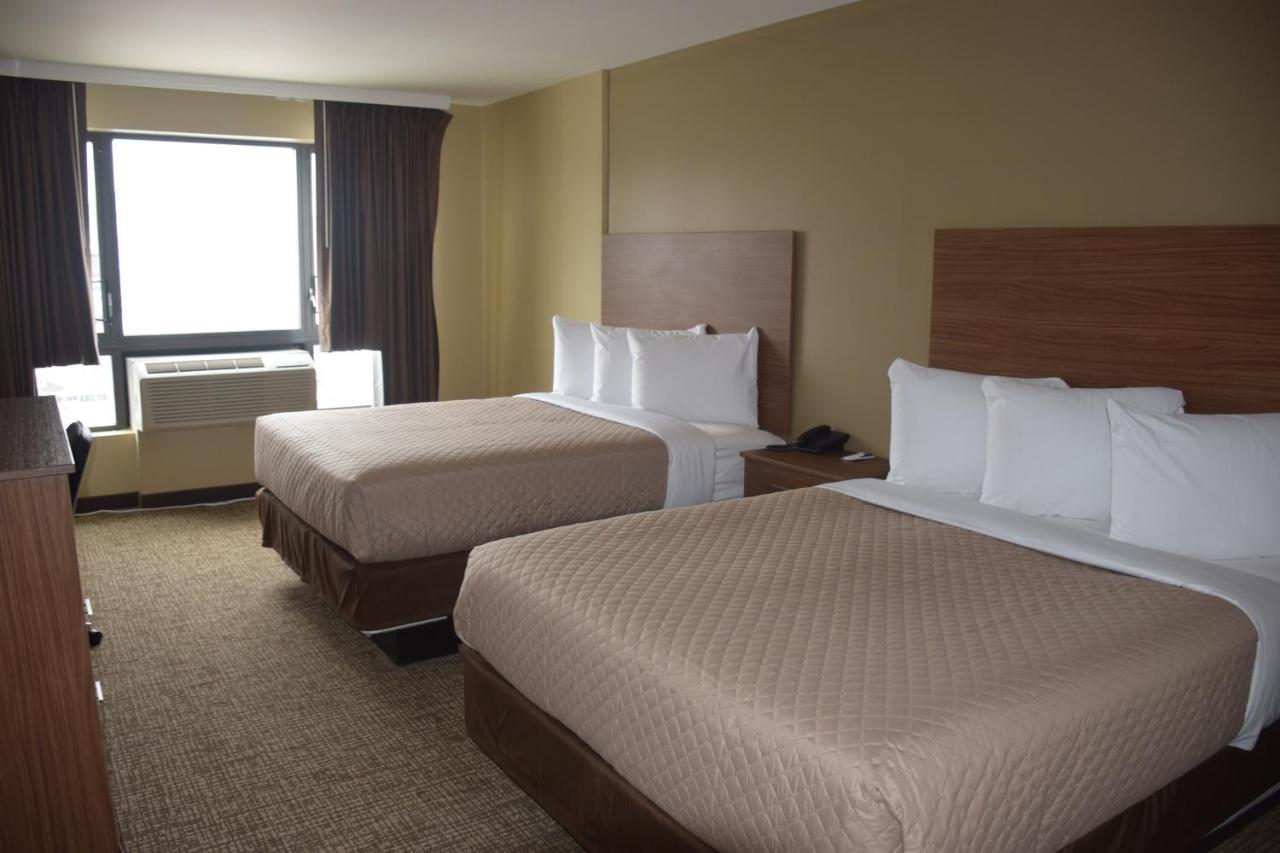 Astoria Delancy Inn & Suites New York Exterior photo